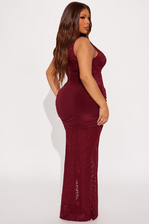 Burgundy Lace Keyhole Maxi Dress
