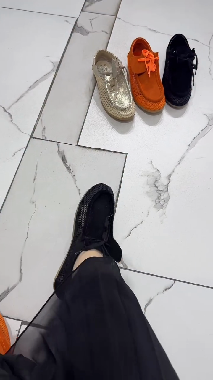 Black Mesh and Suede Lace-Up Casual Shoes